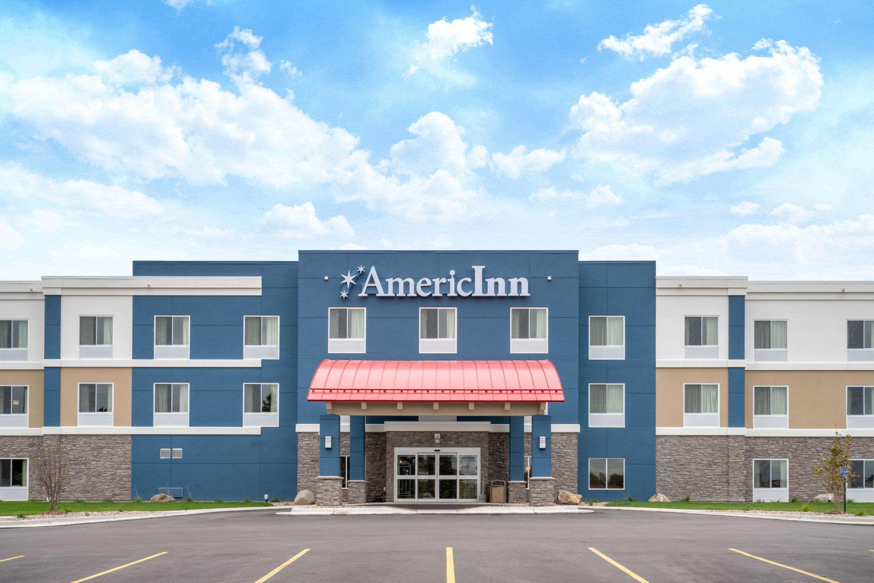 Americinn By Wyndham Windom Экстерьер фото
